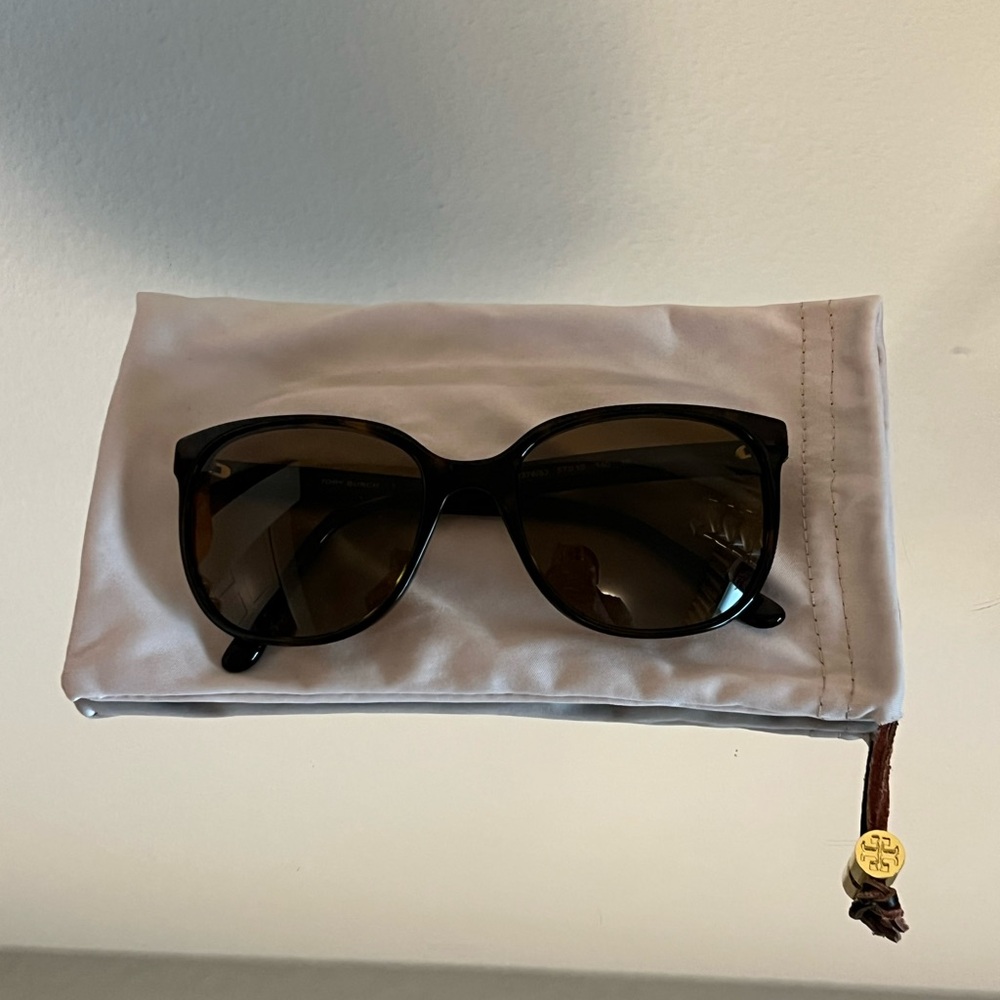 NEW Tory Burch Sunglasses – Tortoiseshell / Brown Lenses